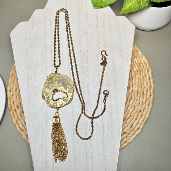 Vintage KJL Natural Geode Slice Agate Pendant Necklace with Gold Leaf accents